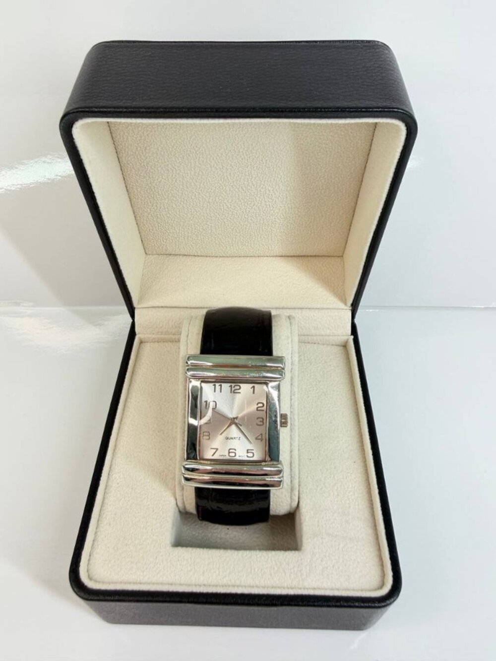 Faded Glory Women’s Quartz Bangle Watch – Black & Silver – Japan Movement